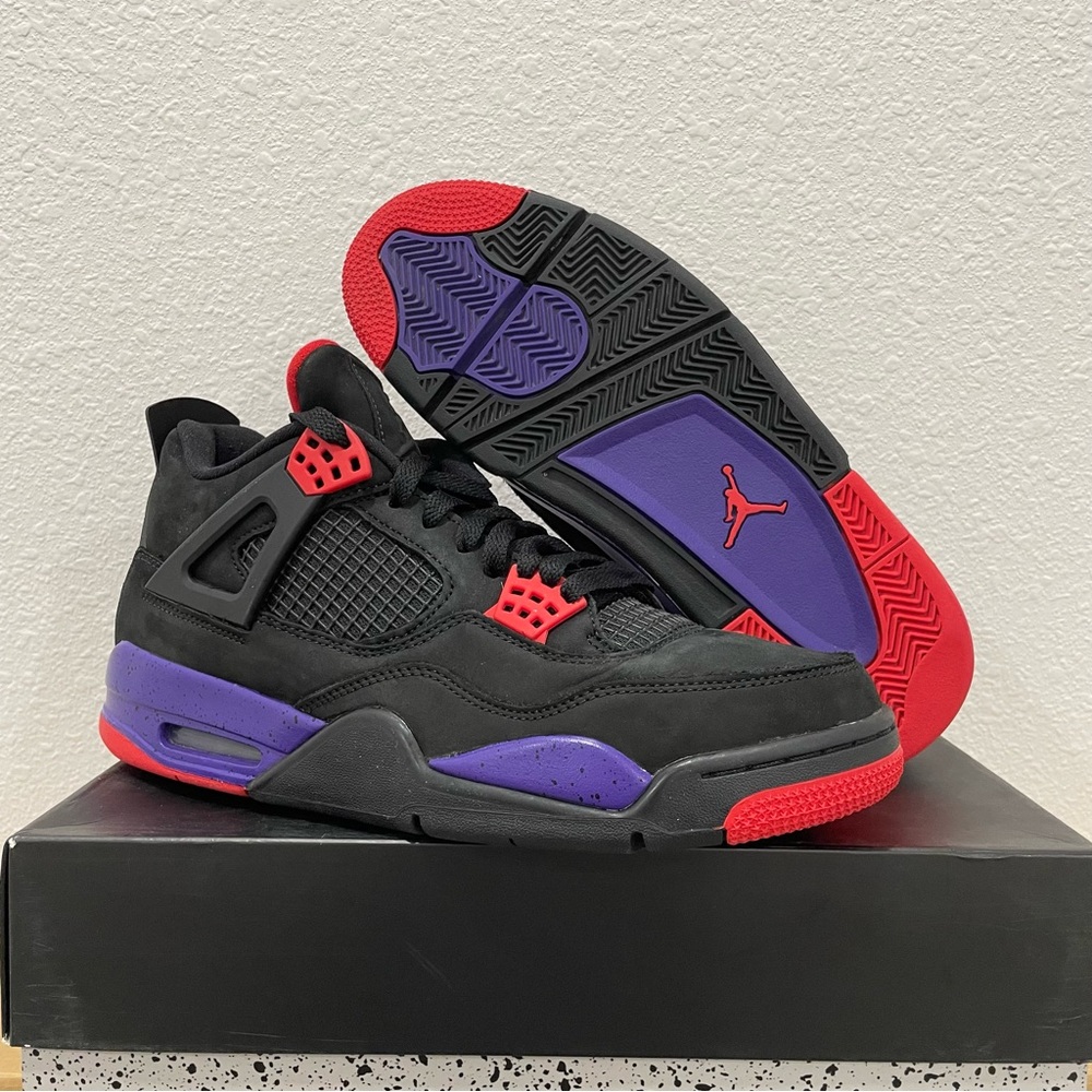 Air Jordan 4 Raptors Size 10.5 LIKE NEW
